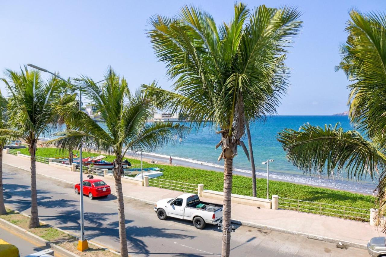 Hotel Puerto Viejo Mazatlán Buitenkant foto